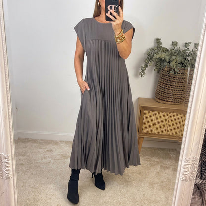 Ana | Timeless Comfort Dress